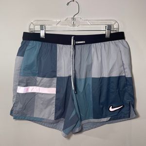 Nike Dri-Fit 3M reflective shorts Large